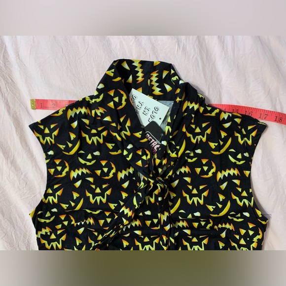 Halloween Retrolicious Bow Top - Picture 6 of 12